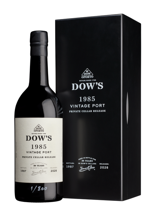 Dows Vintage Port 1985 in Wooden Box